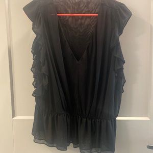 Express XL Ruffled Top✨✨